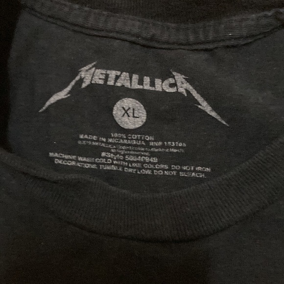“Metallica” Graphic Tee - Picture 2 of 3